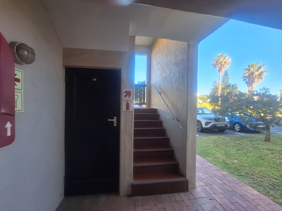 2 Bedroom Property for Sale in Greenways Golf Estate Western Cape